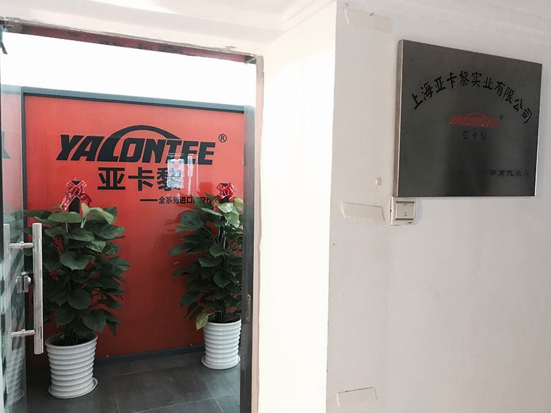 auto_362 (1) auto_362 (1)