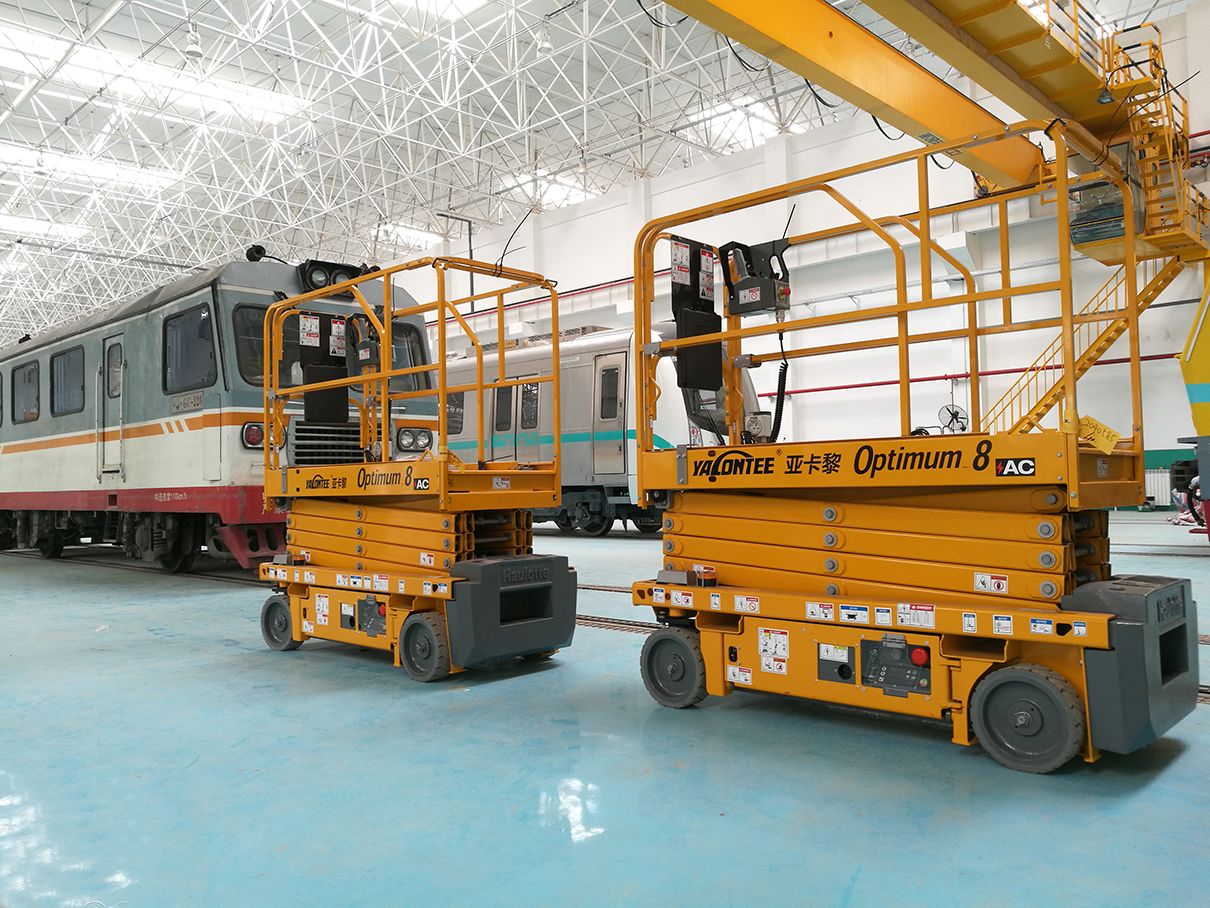 8米剪式升降車 8米剪式升降車