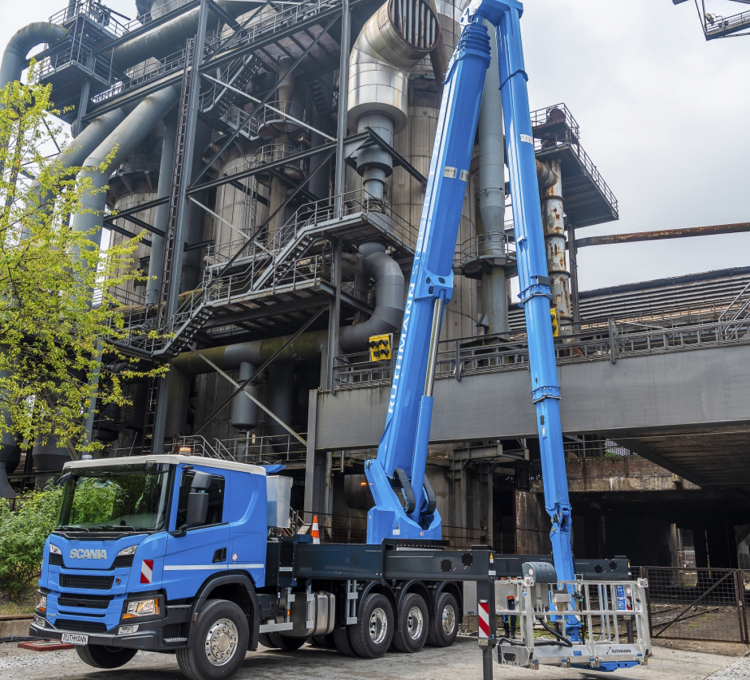 英國高空作業(yè)設(shè)備公司引進(jìn)70米高空作業(yè)平臺車